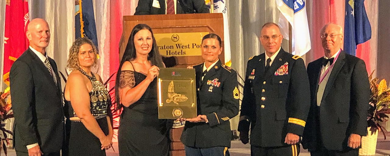 Dialectic Honored with Pro Patria Award from Missouri ESGR
